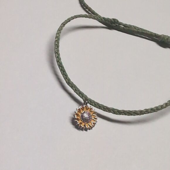 238 Pura Vida Gray with Yellow Sunflower Charm Adjustable‎ Slider Bracelet - Picture 4 of 6